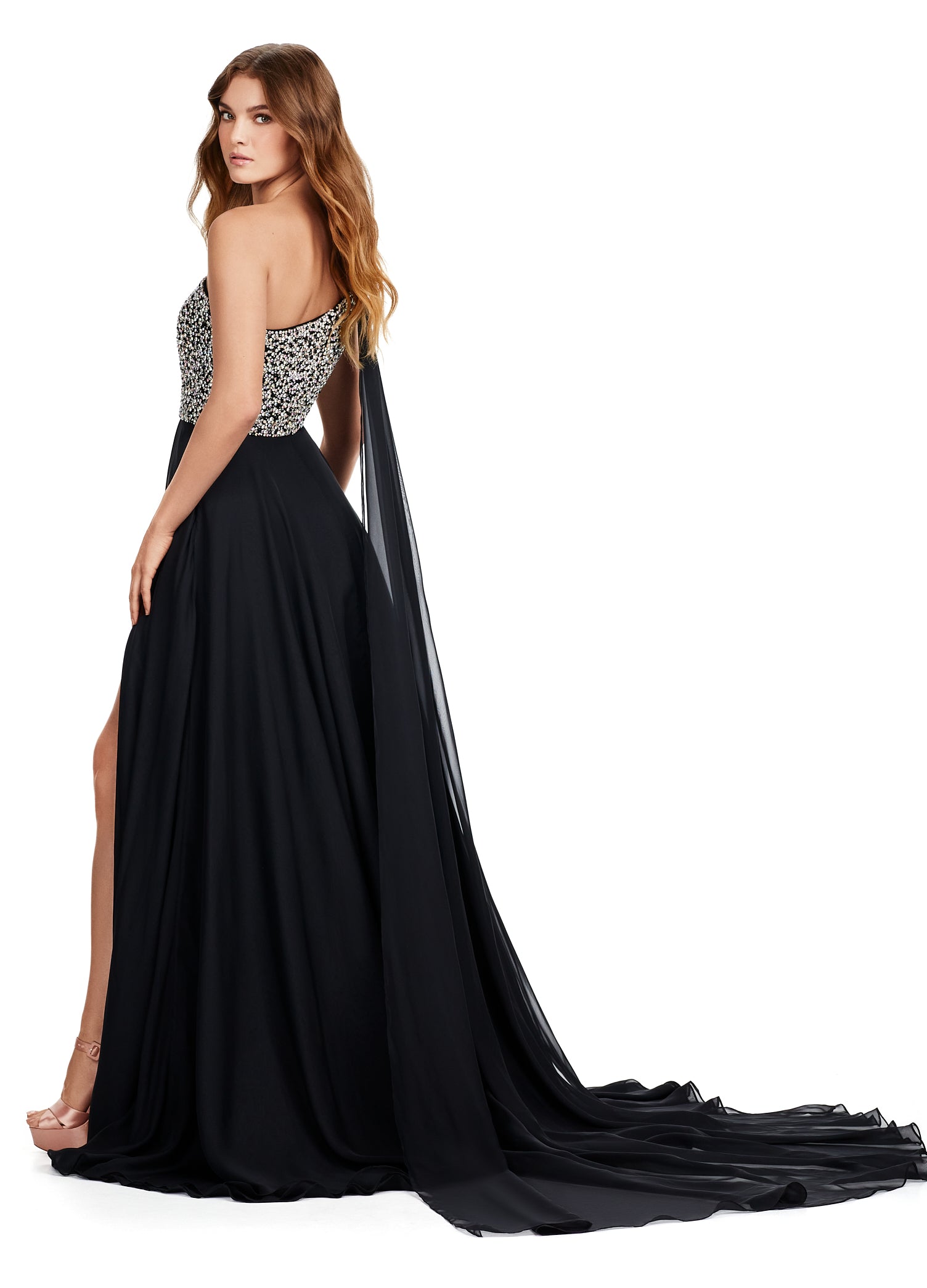 Black One-Shoulder Evening Gown with Embellished Bodice and Thigh-High Slit – Elegant Formal Wear