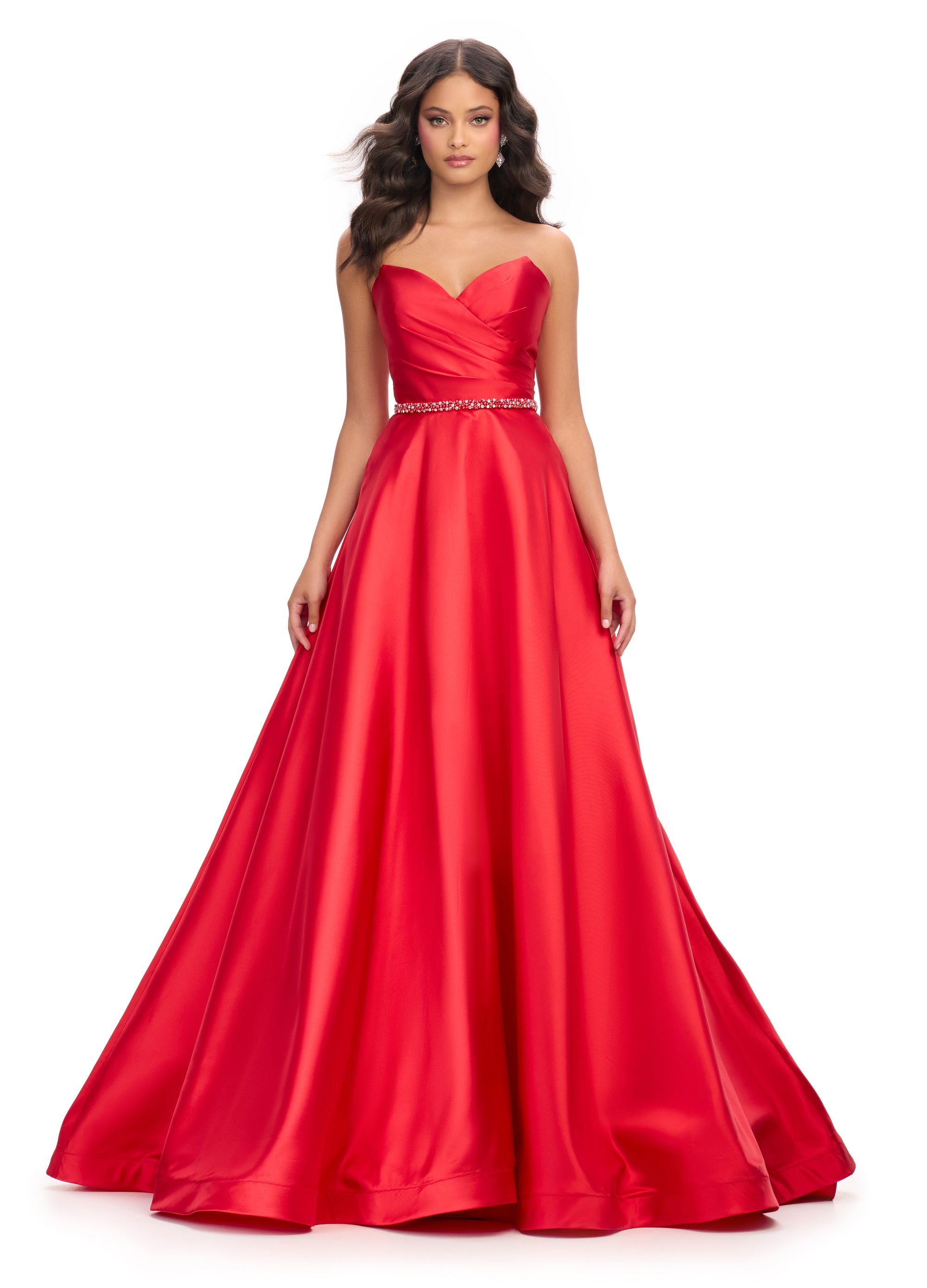 Satin Evening Gown with Sweetheart Neckline and Beaded Waist | Perfect for Formal Events