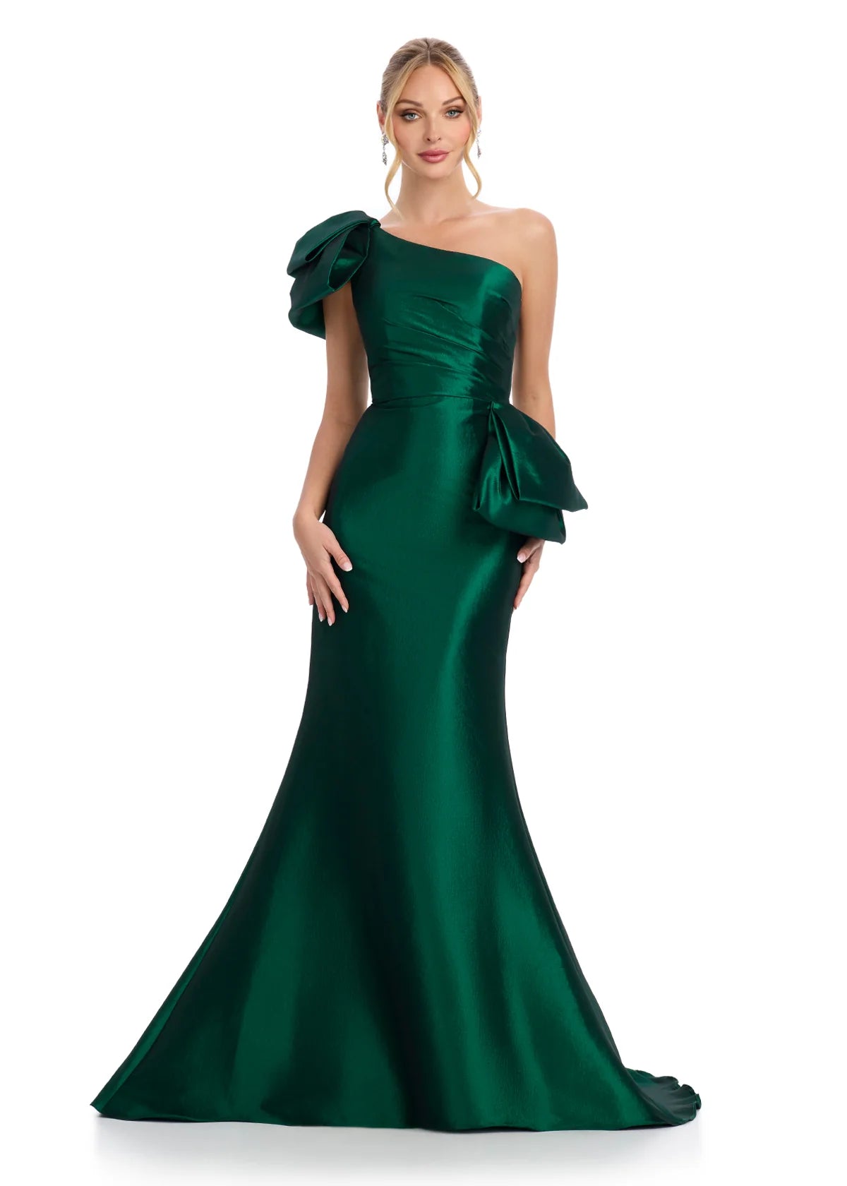 Emerald green elegant one-shoulder evening gown with a statement bow accent, fitted silhouette, and flared mermaid hemline for a sophisticated and timeless look.