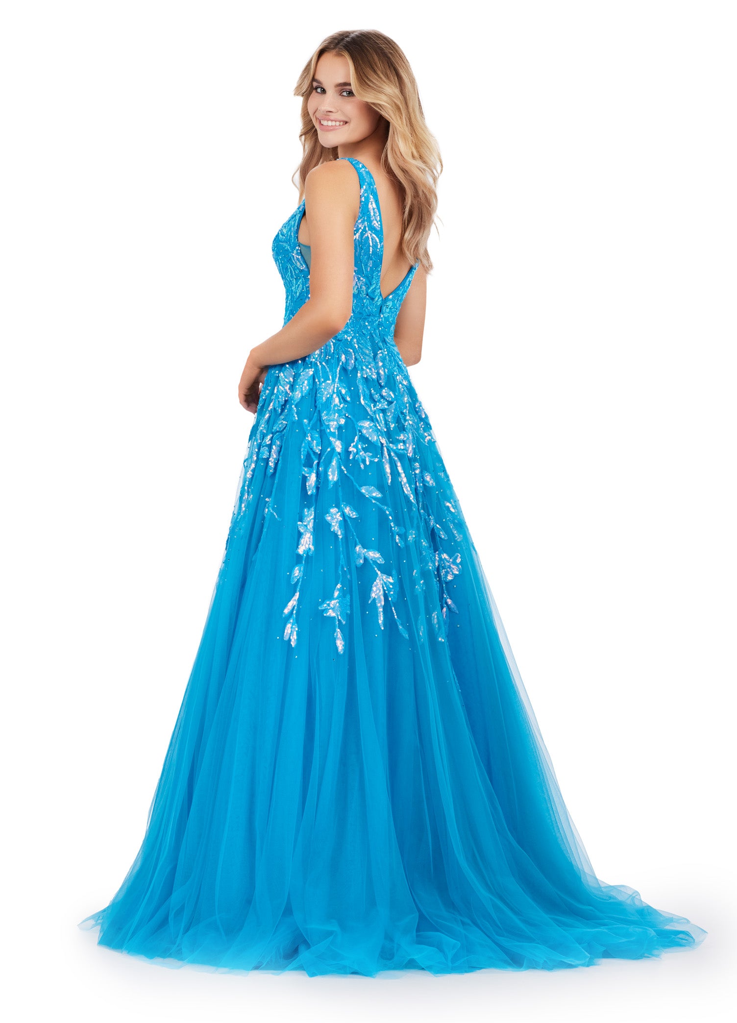 Blue Tulle Ball Gown with Plunge Neckline and Gold Embellishments – Perfect for Formal Events